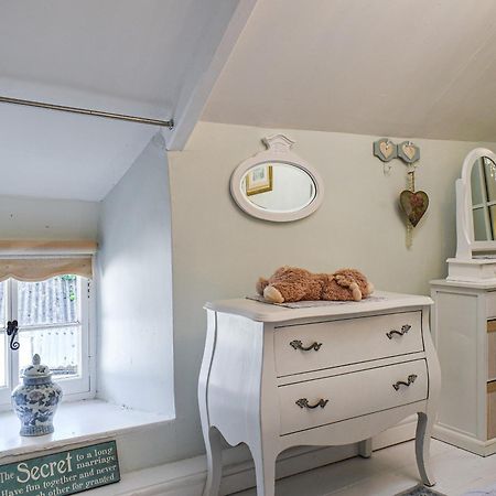 The Cottage Hartland Bagian luar foto