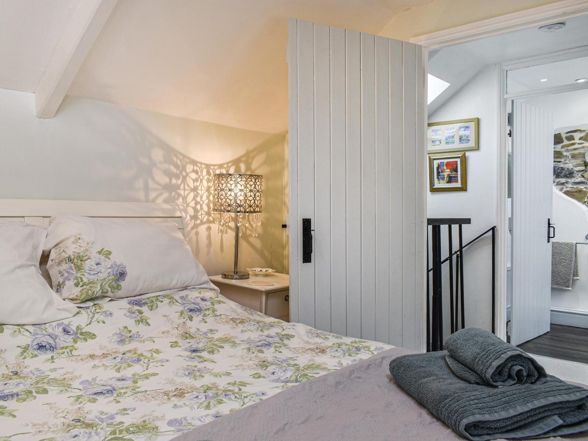 The Cottage Hartland Bagian luar foto
